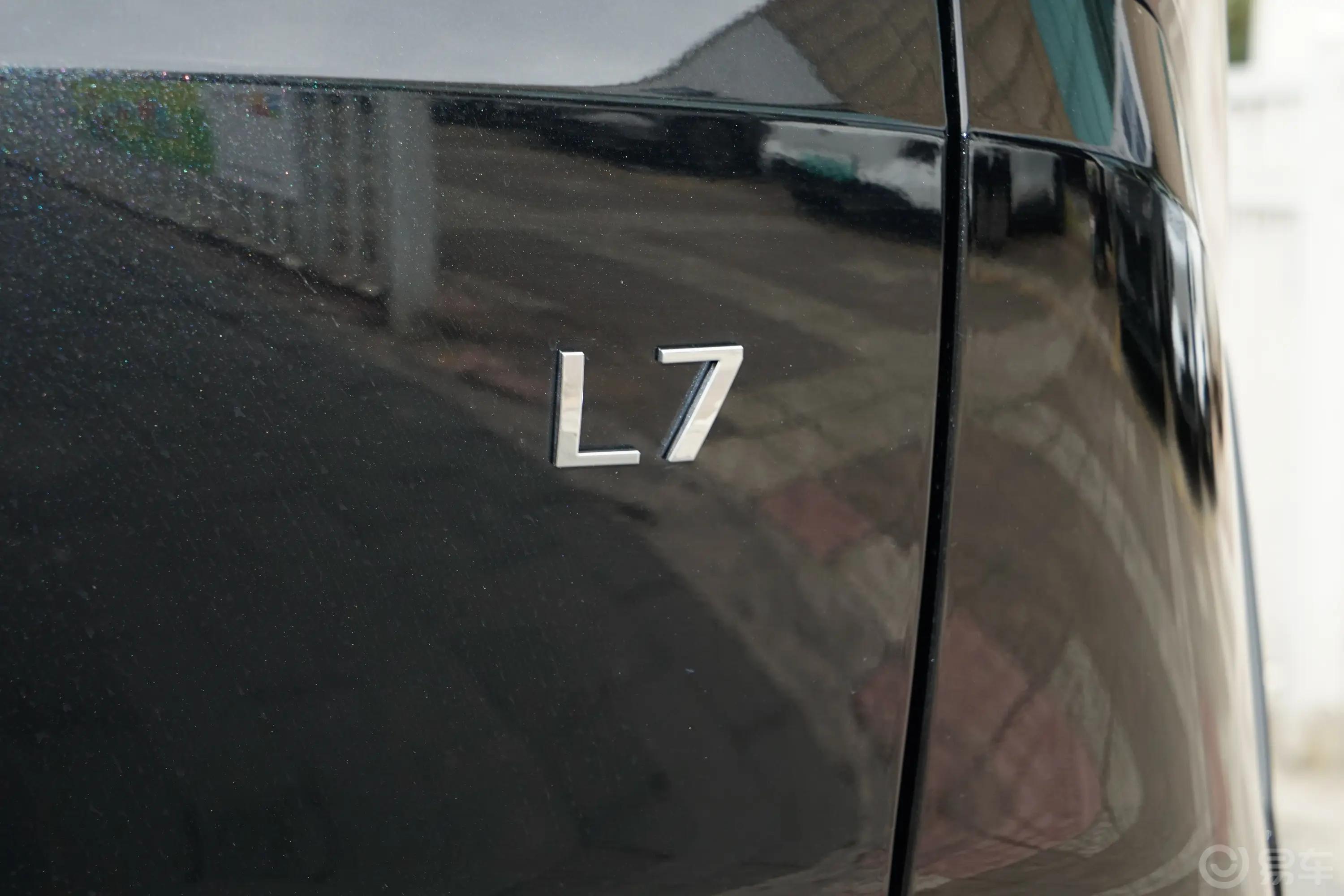 银河L7龙腾版 1.5T 115km PLUS外观细节