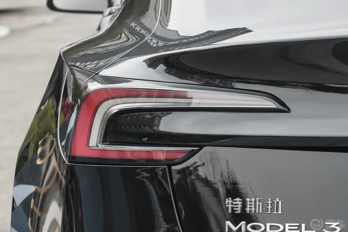 Model 3606km 后轮驱动版外观灯组