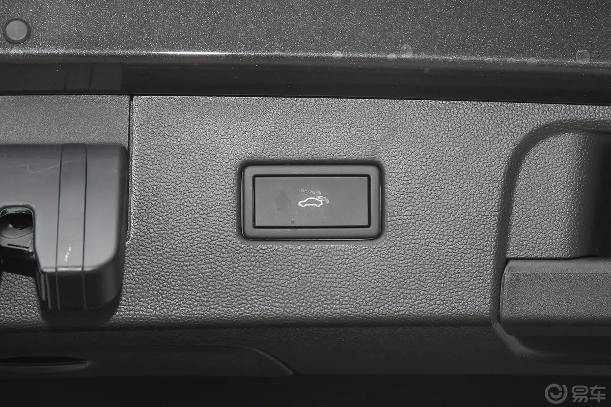 探岳改款 380TSI 四驱R-Line高能版电动尾门按键（手动扶手）