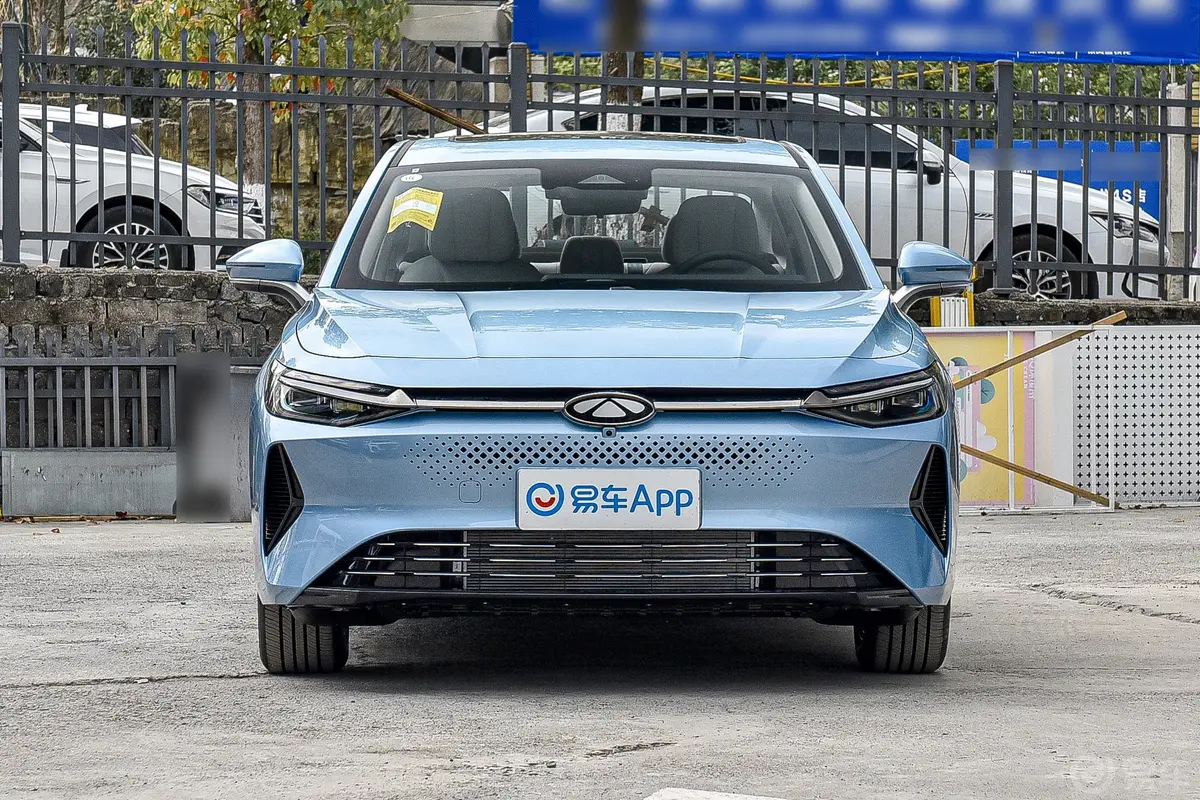 风云A8远航版 1.5T 127km 豪华型正前水平