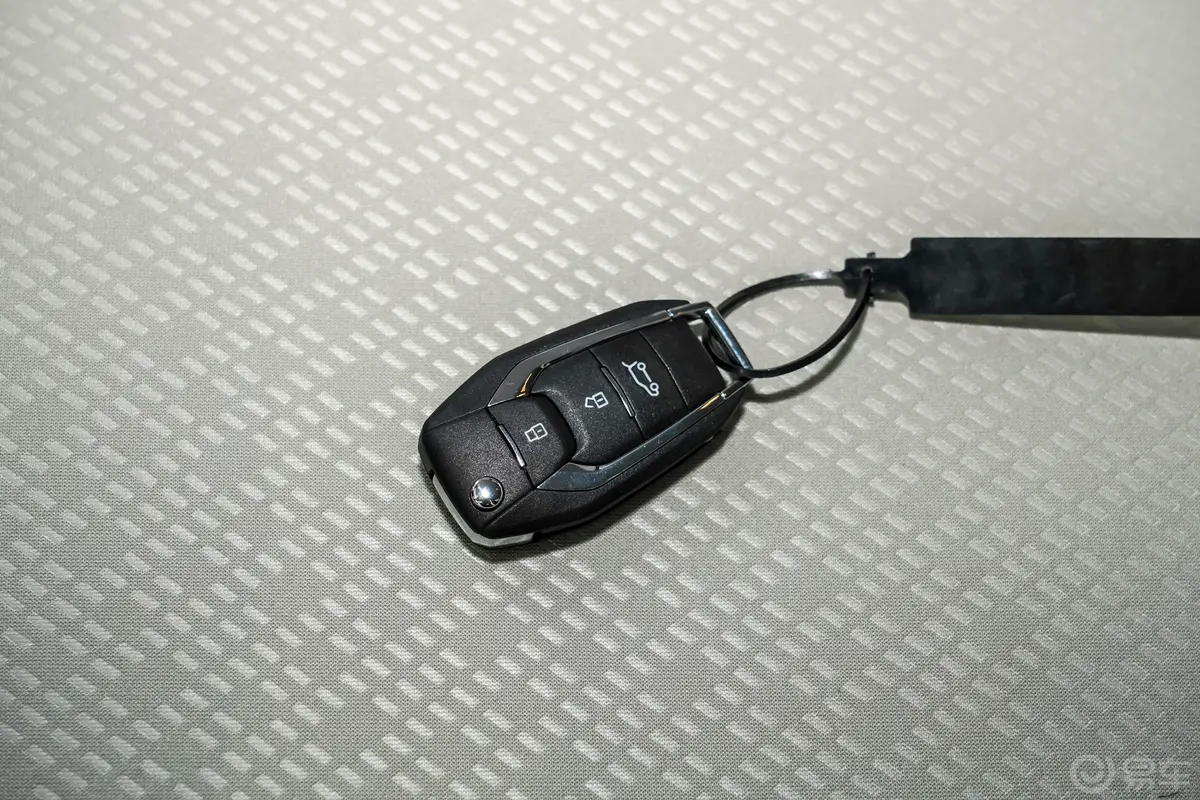 大通G50PLUS 幸福推荐款 1.5T 荣耀版钥匙正面