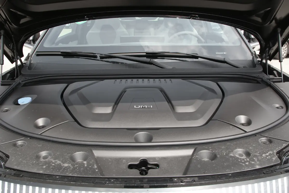 护卫舰07荣耀版 DM-i 1.5T 100km 前驱豪华型发动机/电机特写