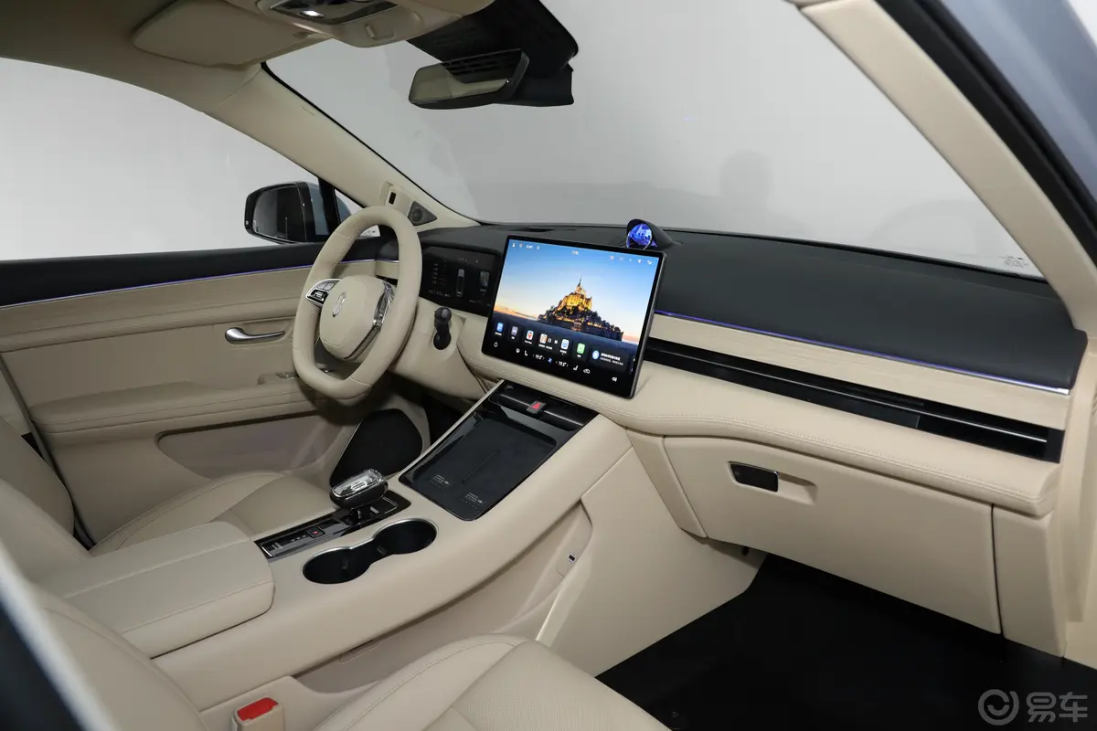 问界M5增程版 230km Max RS 四驱高阶智驾版内饰全景副驾驶员方向