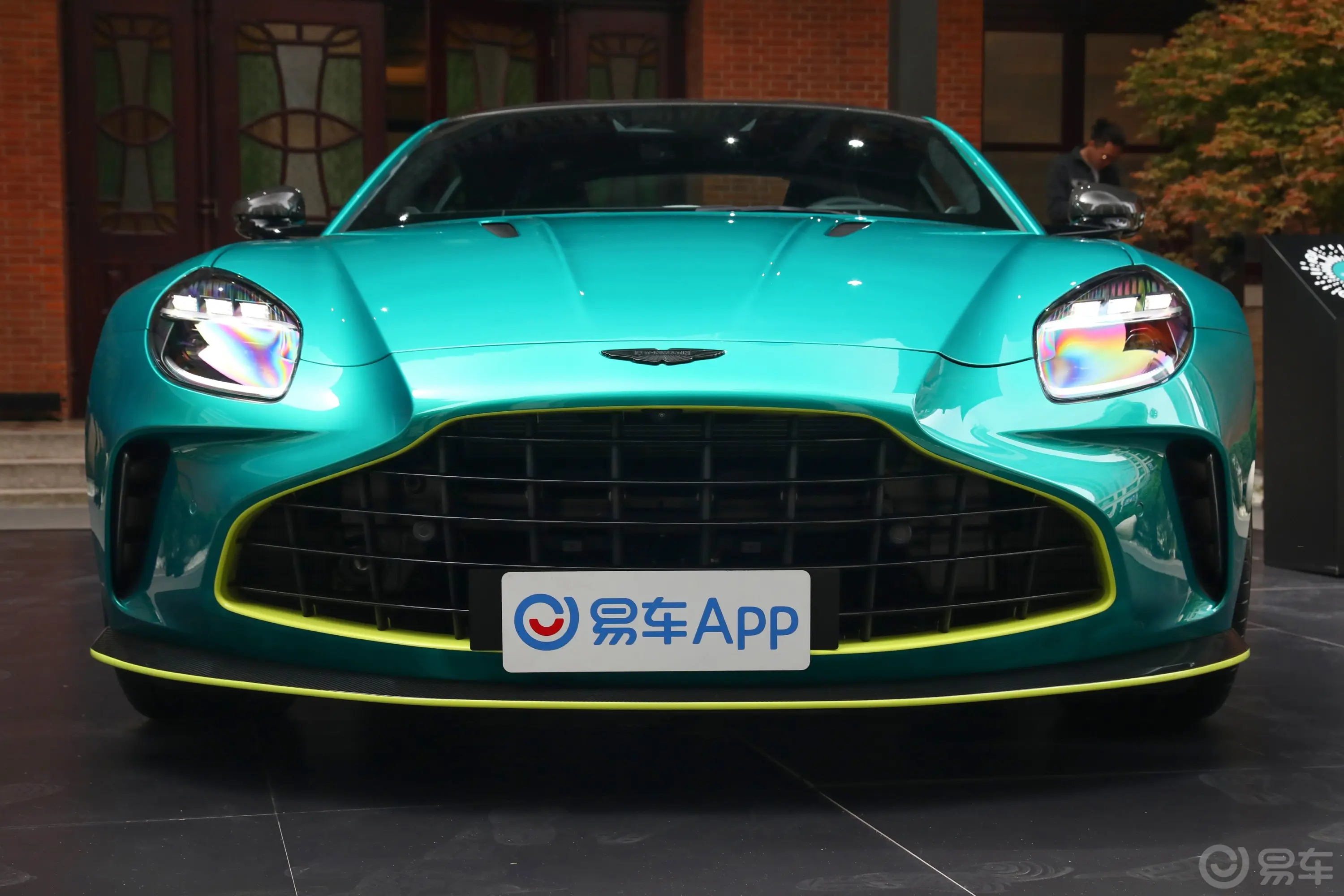 V8 Vantage4.0T V8 Coupe外观细节