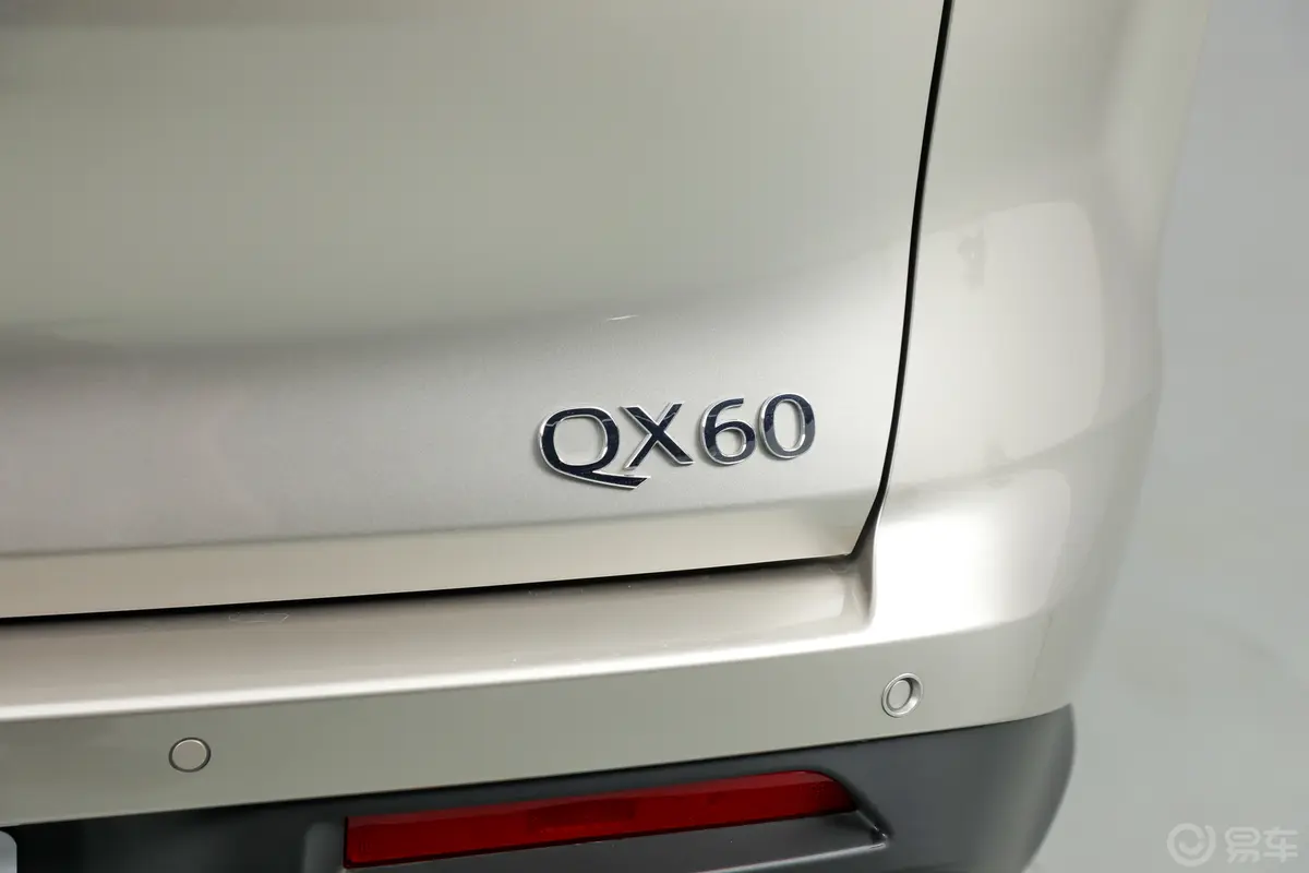 英菲尼迪QX602.0T 四驱豪华版外观细节