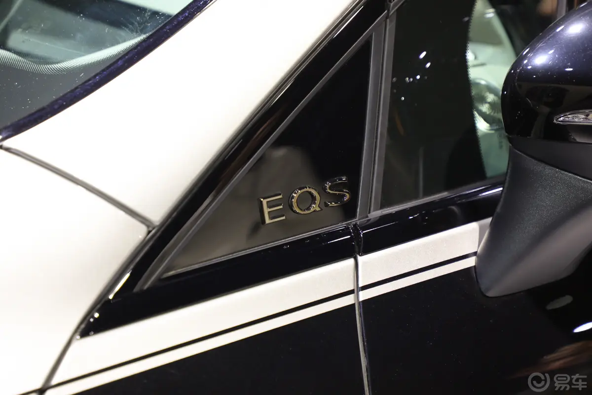 迈巴赫EQS SUV680 礼尚版外观细节