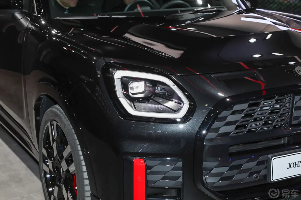 MINI JCW COUNTRYMAN