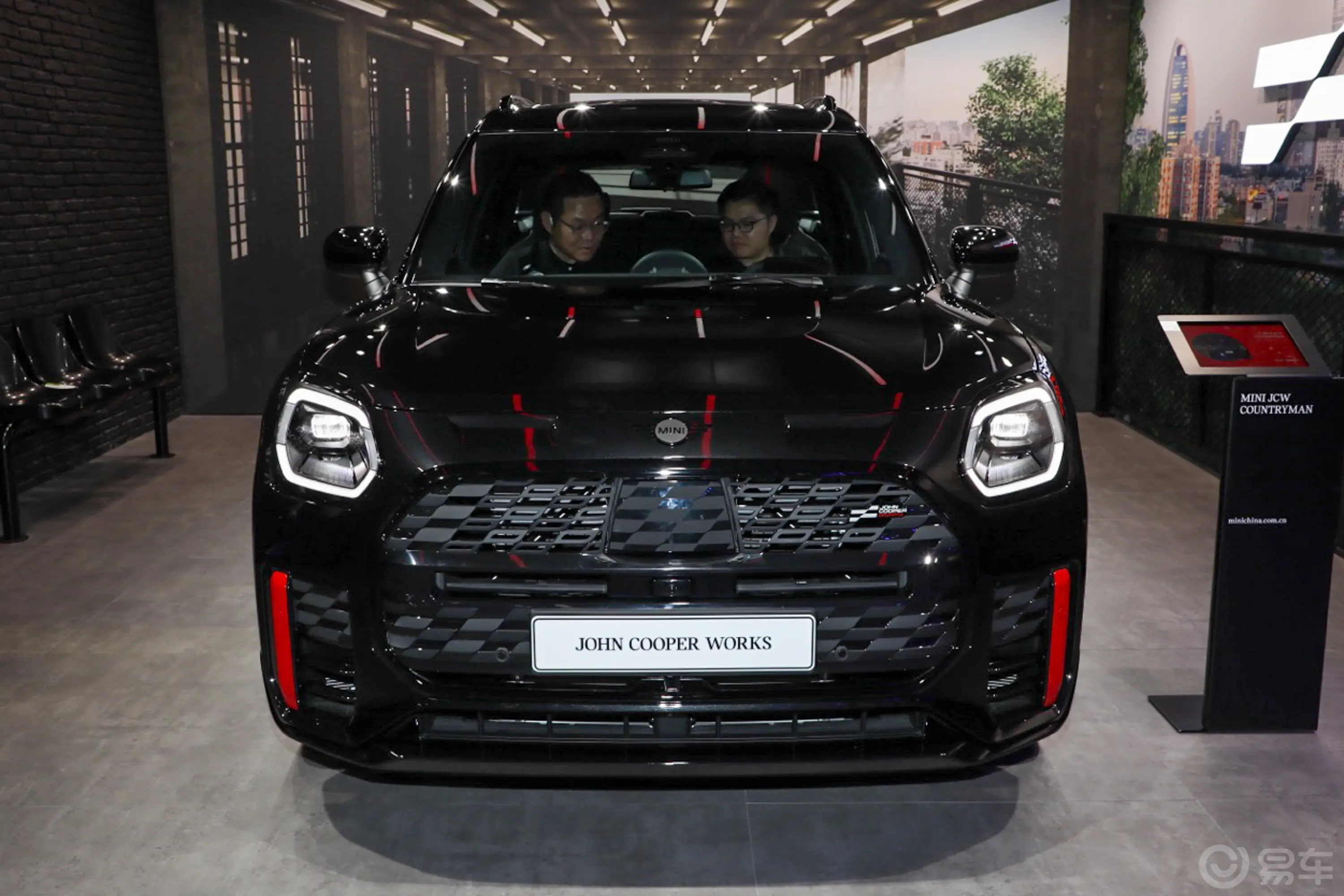 MINI JCW COUNTRYMAN