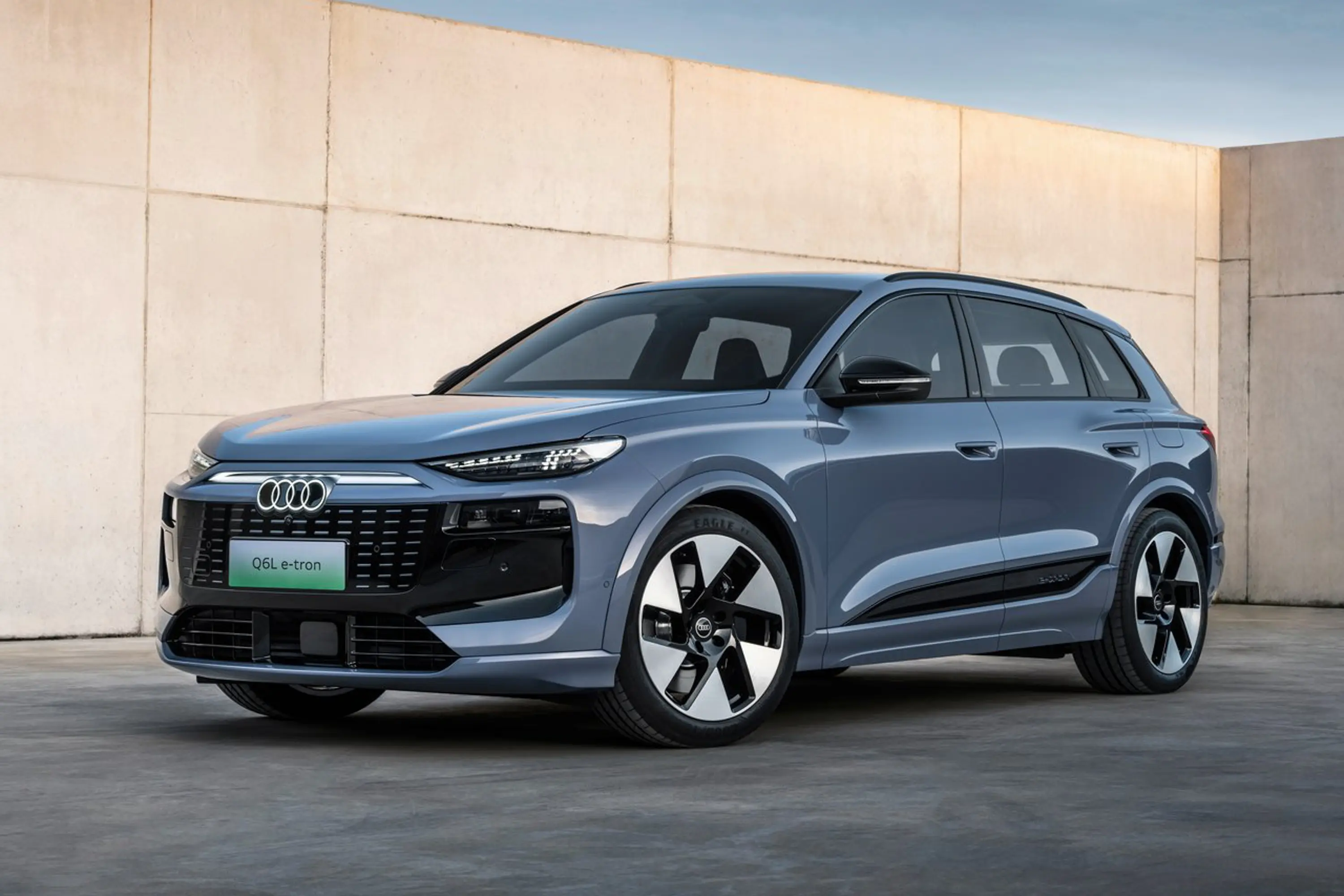 奥迪Q6L e-tron