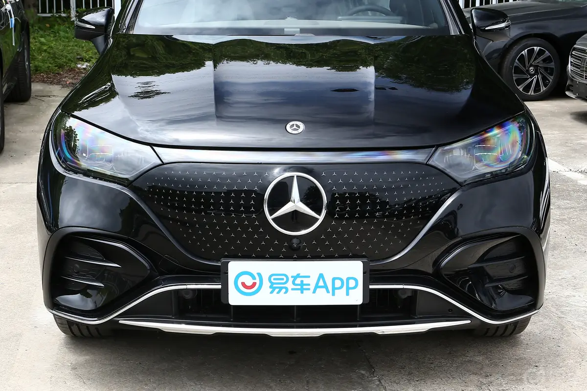 奔驰EQE SUV500 4MATIC 先锋版外观细节