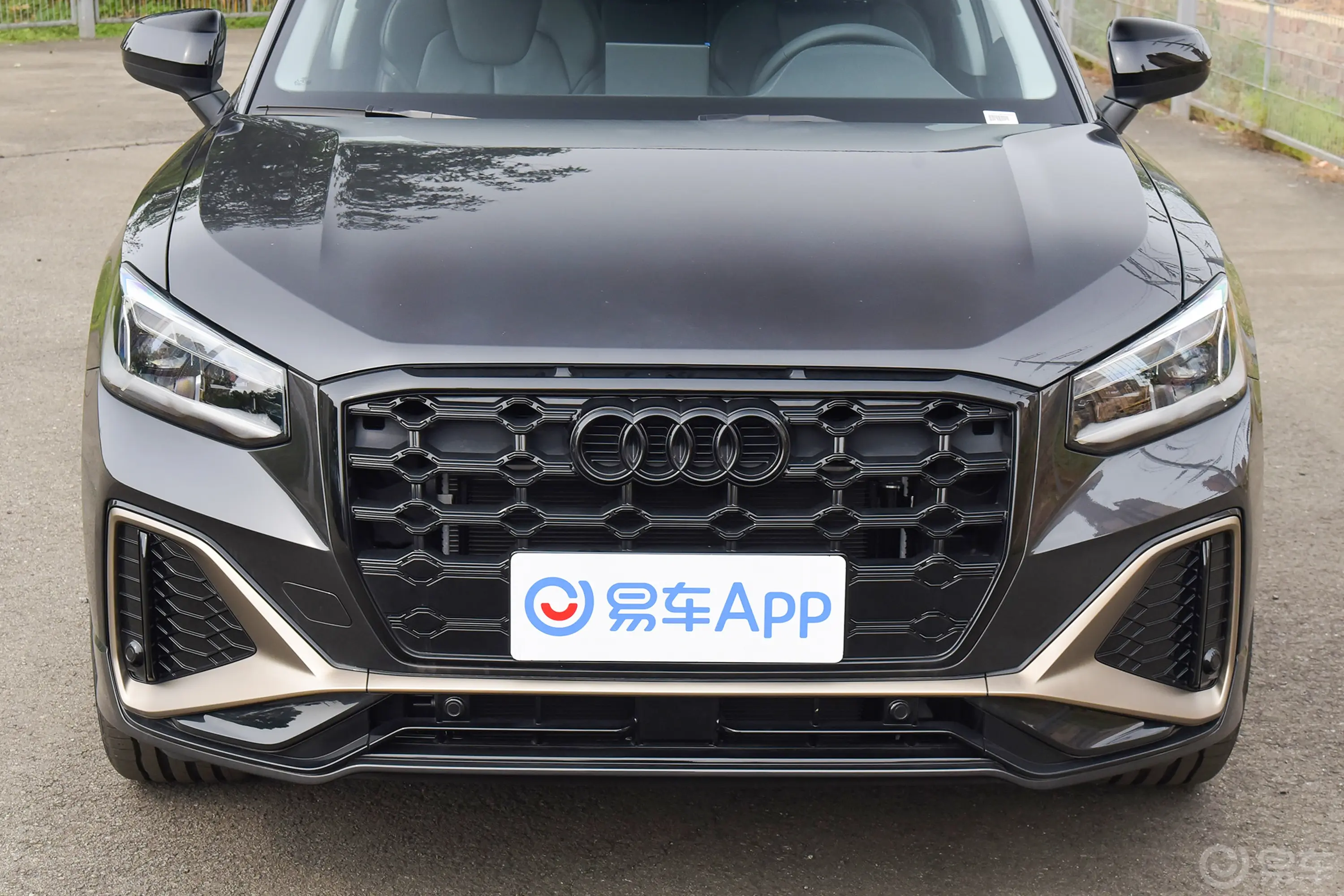 奥迪Q2L35 TFSI RS套件燃速型外观细节