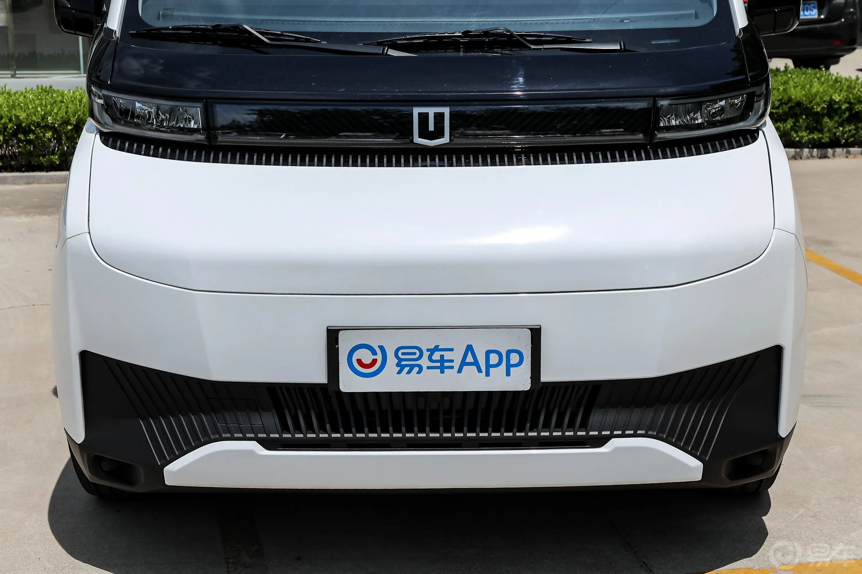 远程超级VAN460km 中轴中顶创富版 66kWh 2/3座外观细节