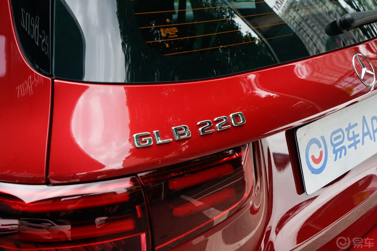 奔驰GLB改款 GLB 220 时尚型 7座外观细节