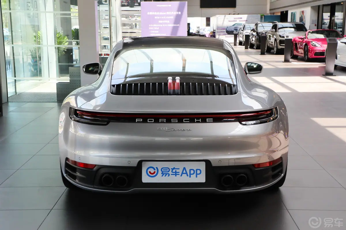保时捷911Carrera 3.0T正后水平