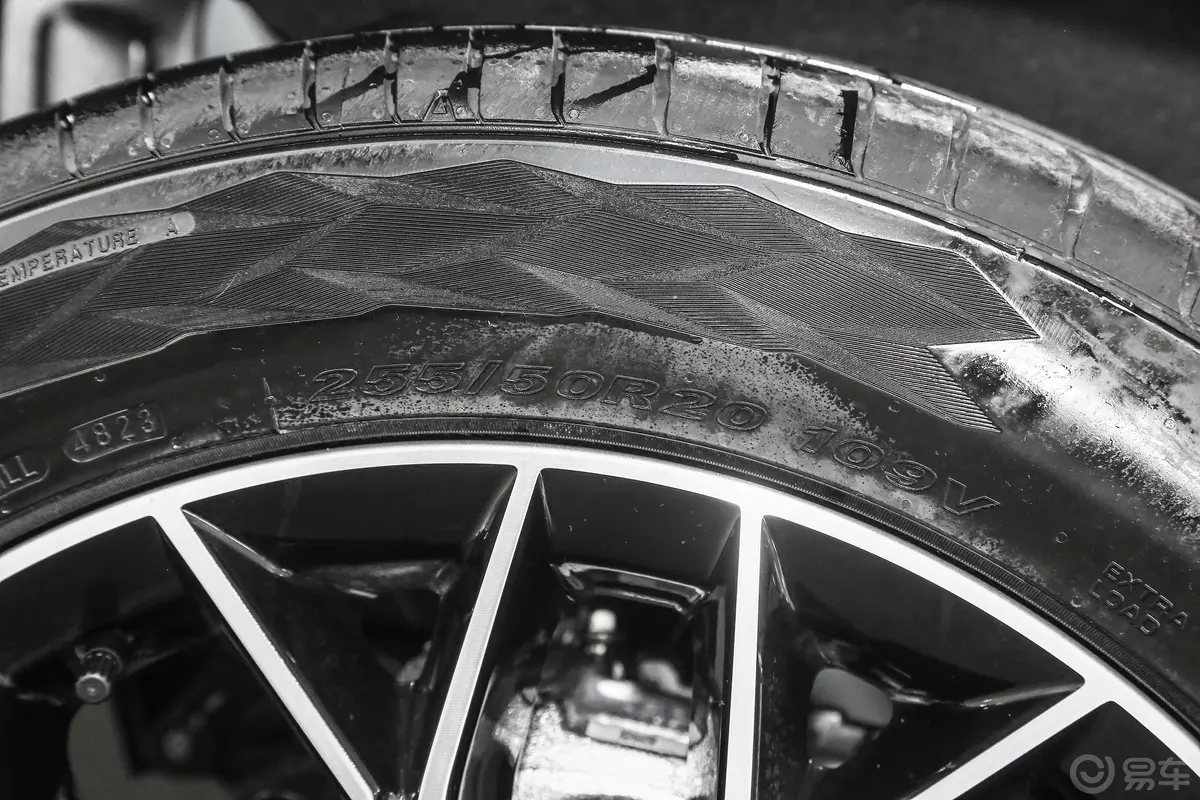 凯翼昆仑iHD1.5T 150km 山峰版 5座动力底盘