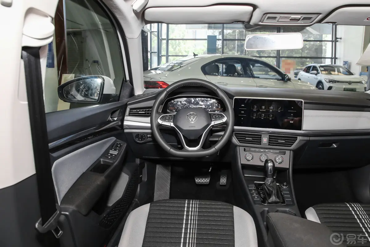 宝来200TSI 双离合畅行版驾驶位区域