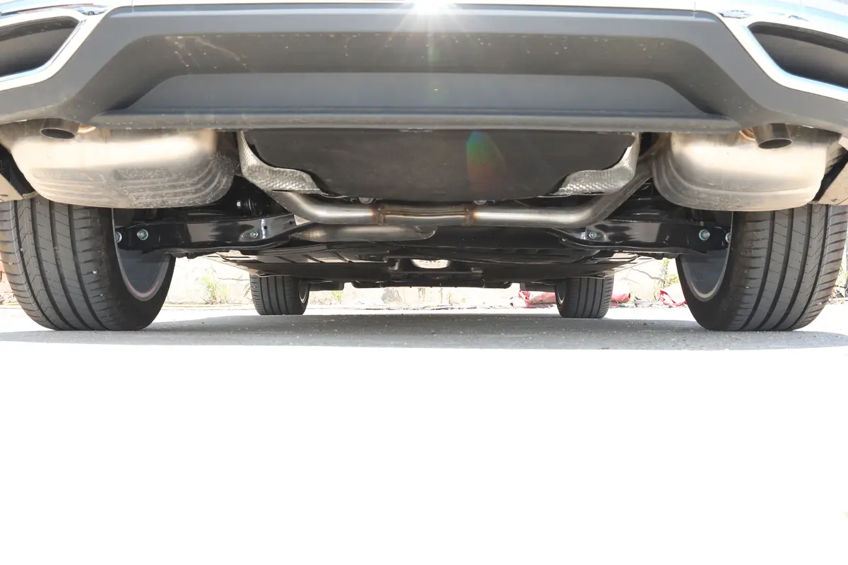 一汽-大众CC众享款 猎装车 380TSI 猎心版后悬架整体