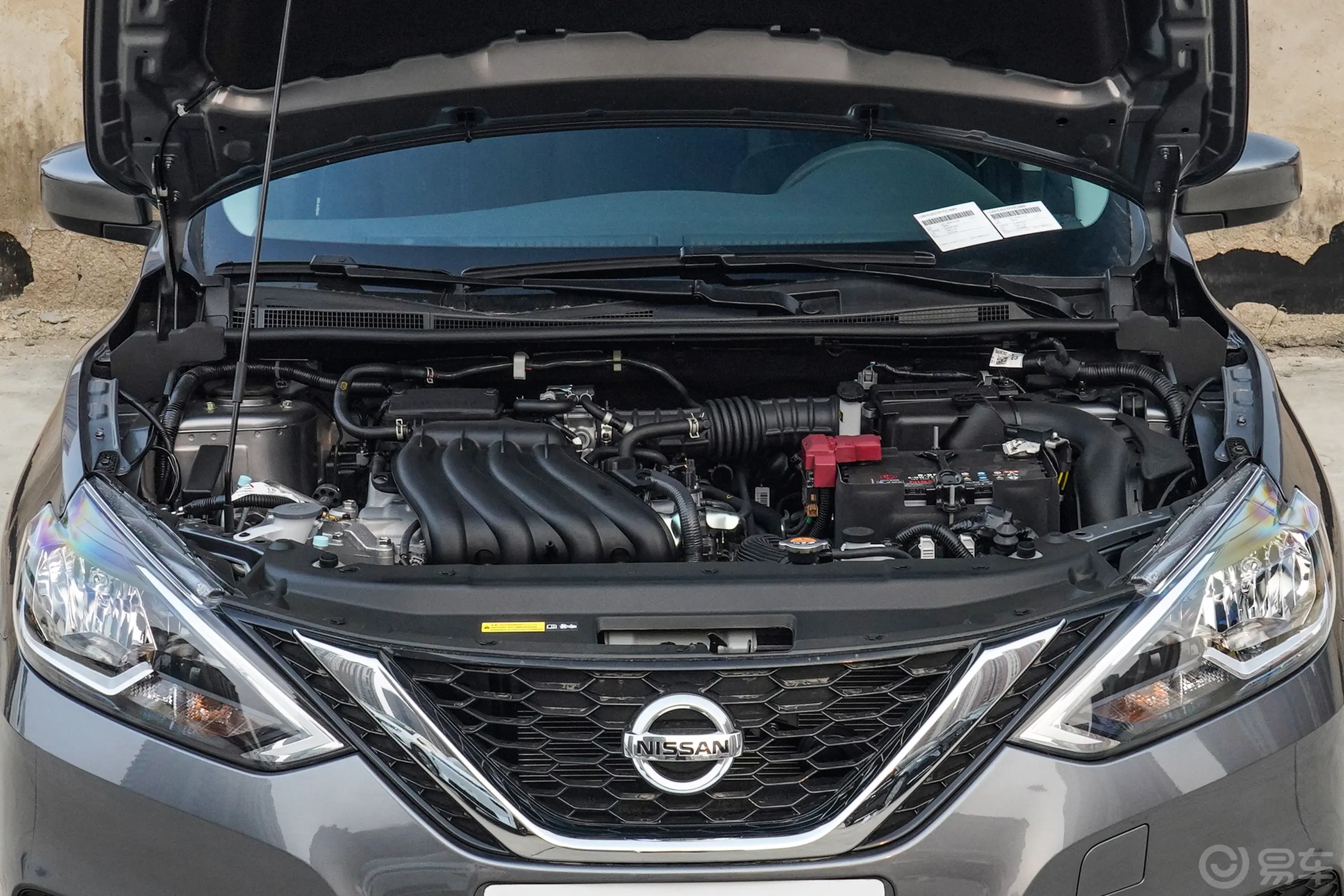 轩逸改款 经典 1.6L 舒适版前舱整体