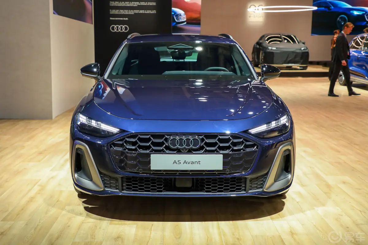 奥迪A5Avant 高配版外观