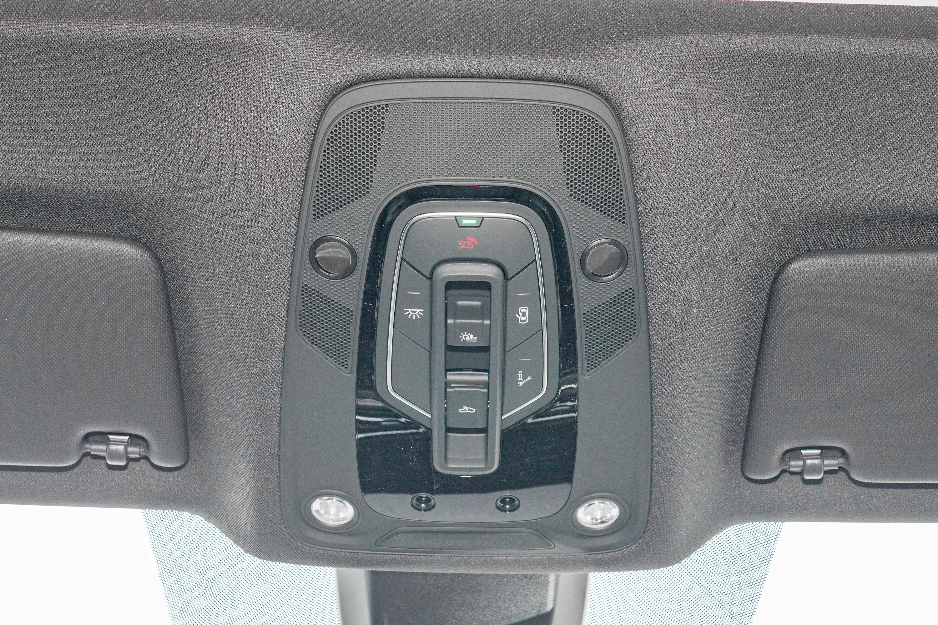 奥迪Q5L45 TFSI 豪华动感型中控
