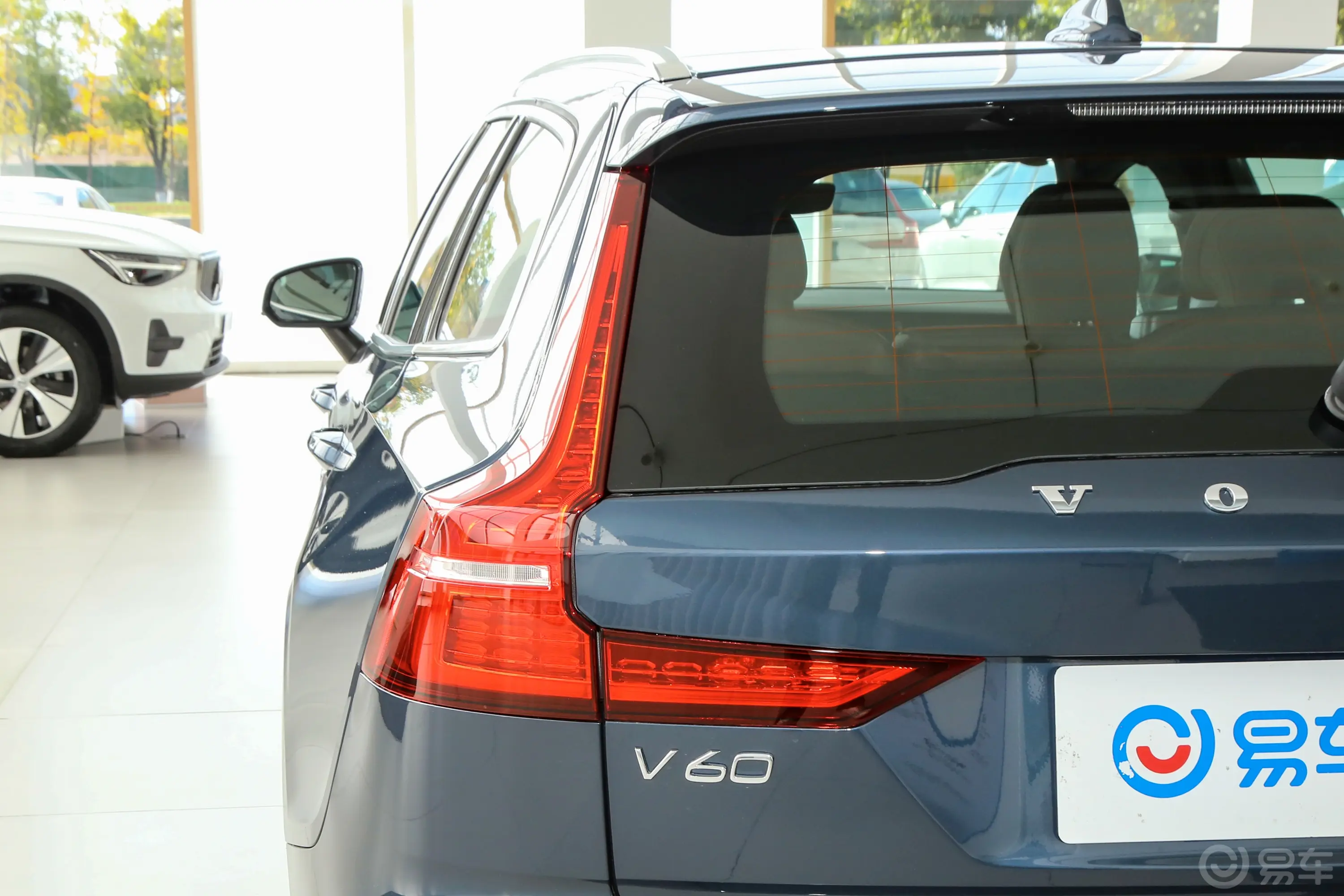 沃尔沃V60B5 自动智远豪华版外观灯组