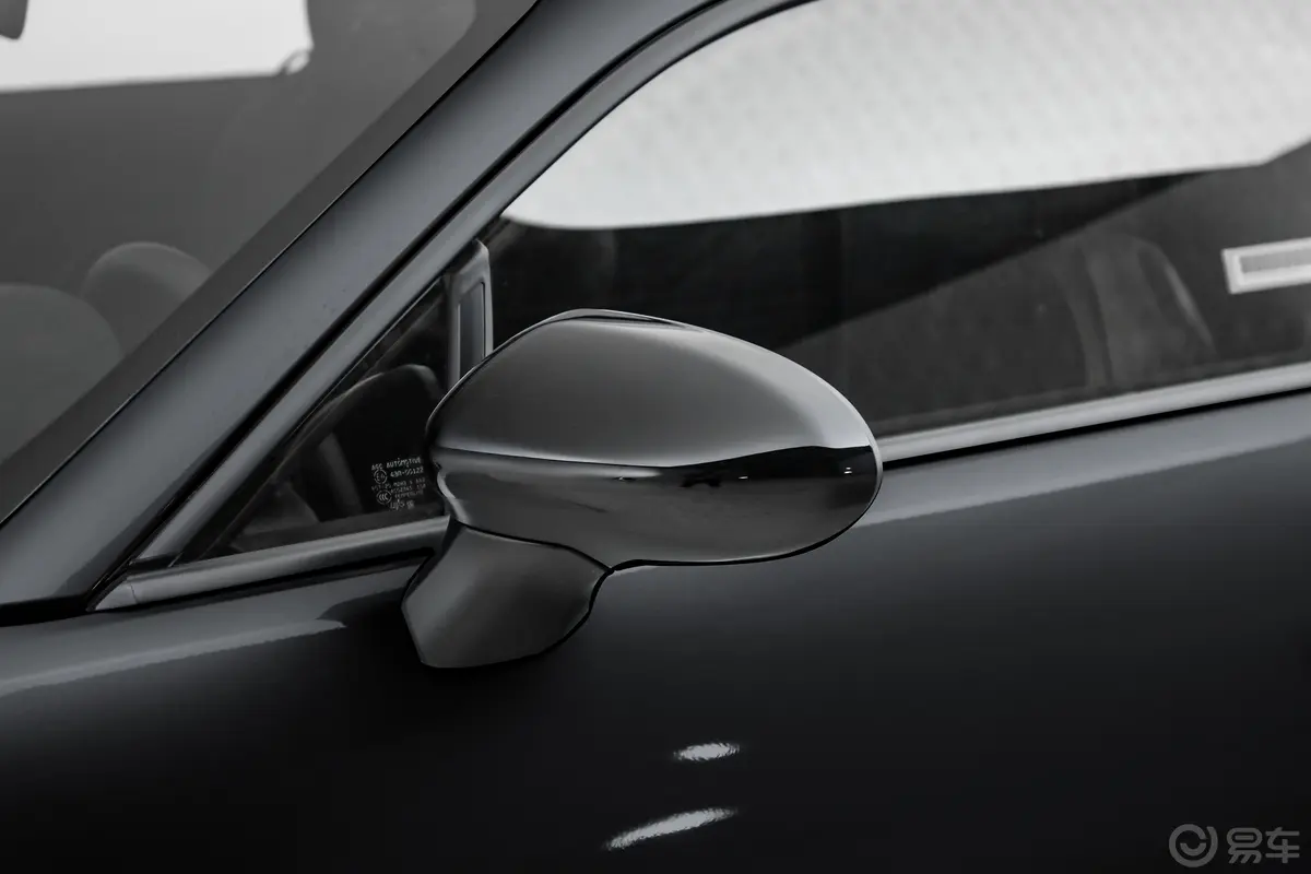 斯巴鲁BRZSTI Sport 2.4L 手动版EyeSight主驾驶后视镜背面
