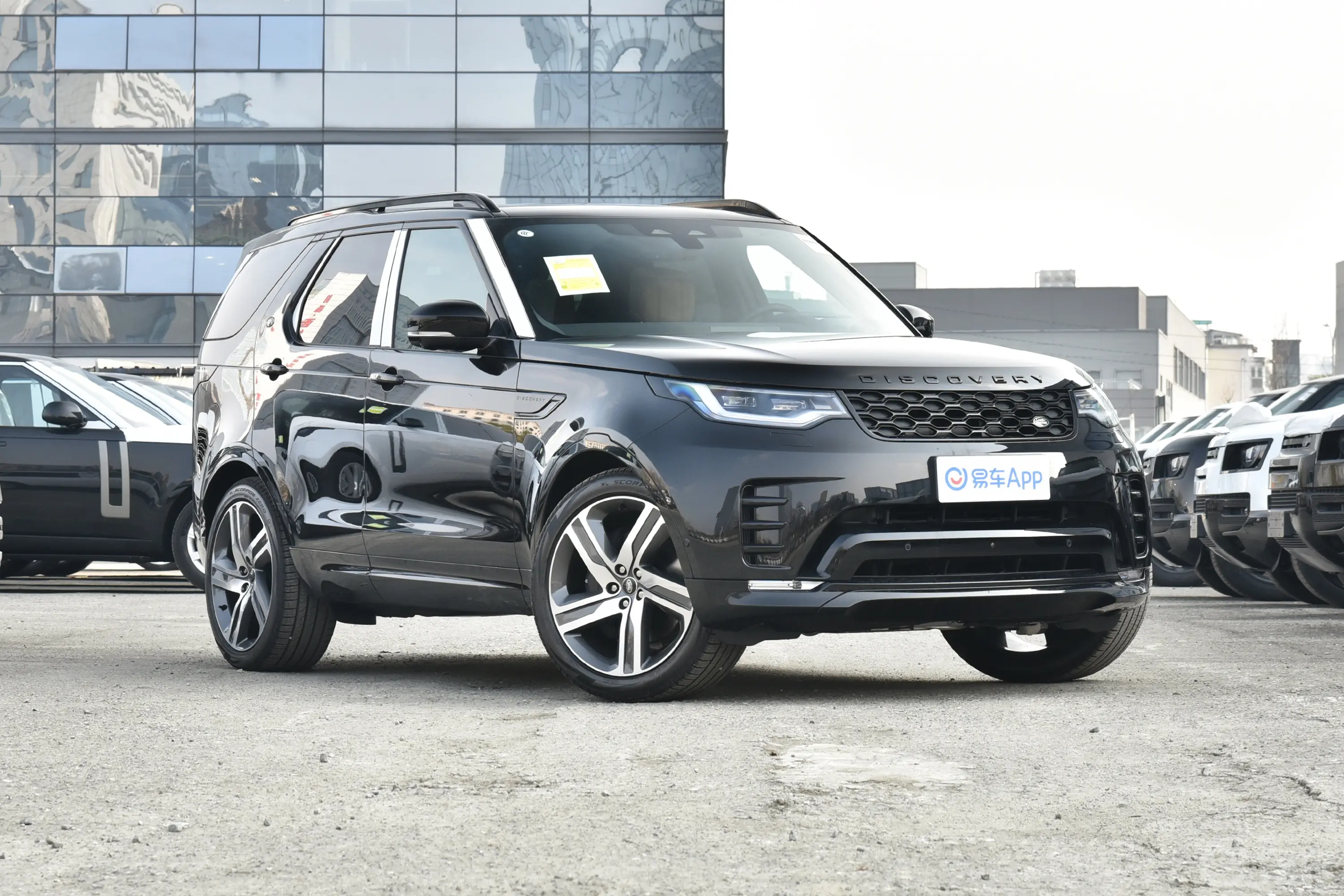 发现3.0T 360PS R-Dynamic HSE