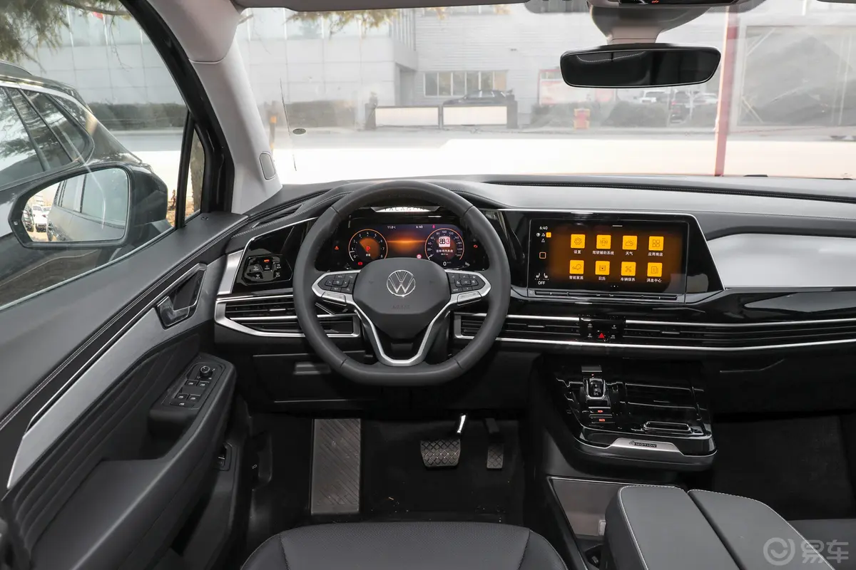 揽境众享款 380TSI 四驱豪华佳境版Pro 7座驾驶位区域