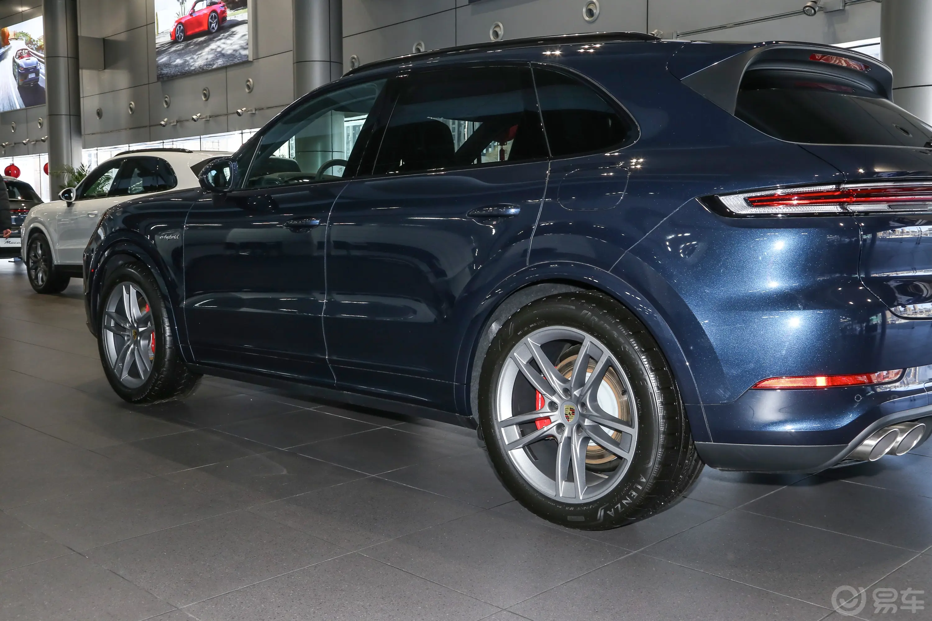 Cayenne E-HybridCayenne S 3.0T外观细节