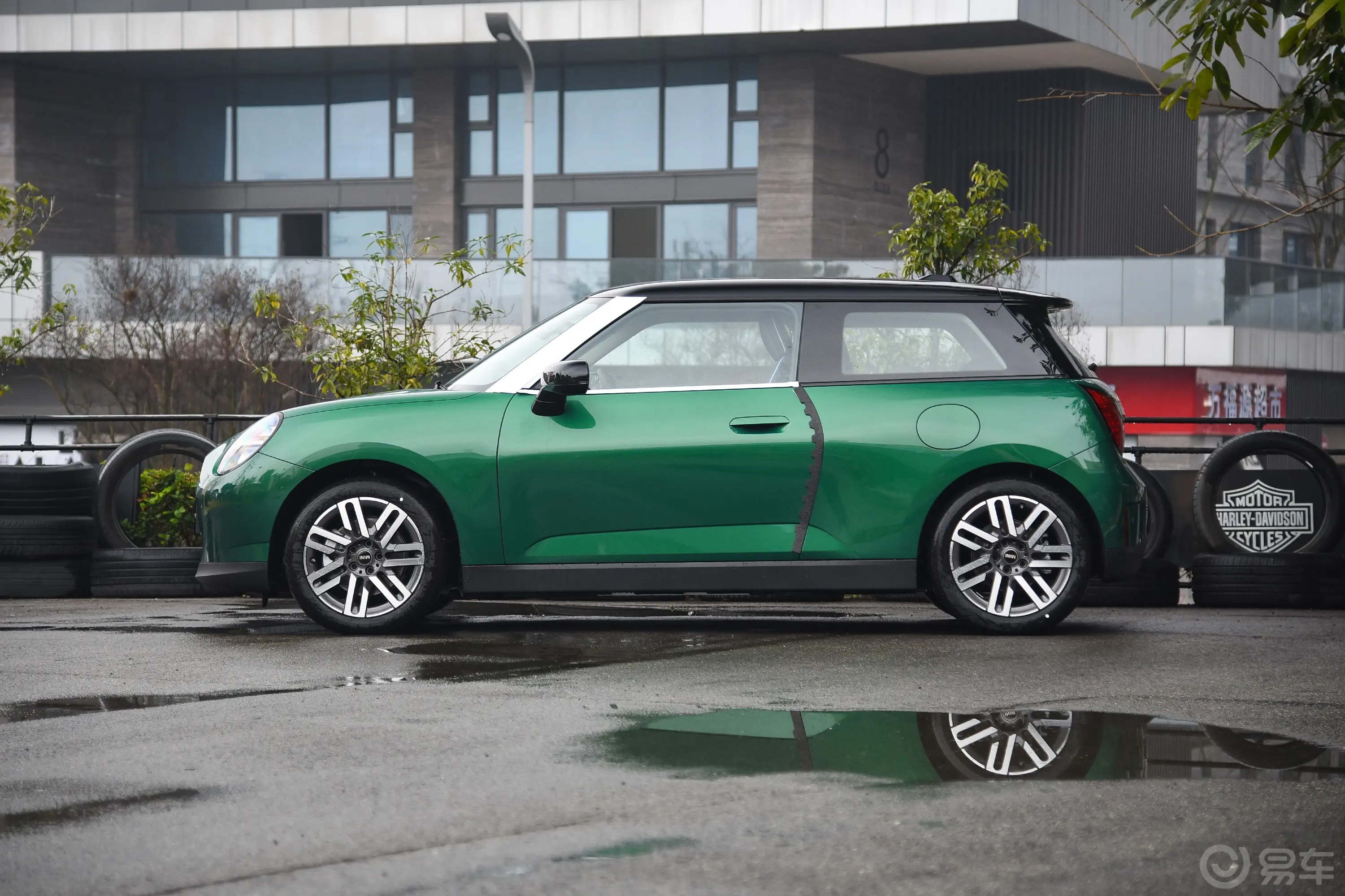【电动MINI COOPER456km COOPER E 经典派正侧车头向左水平图片-汽车图片大全】-易车