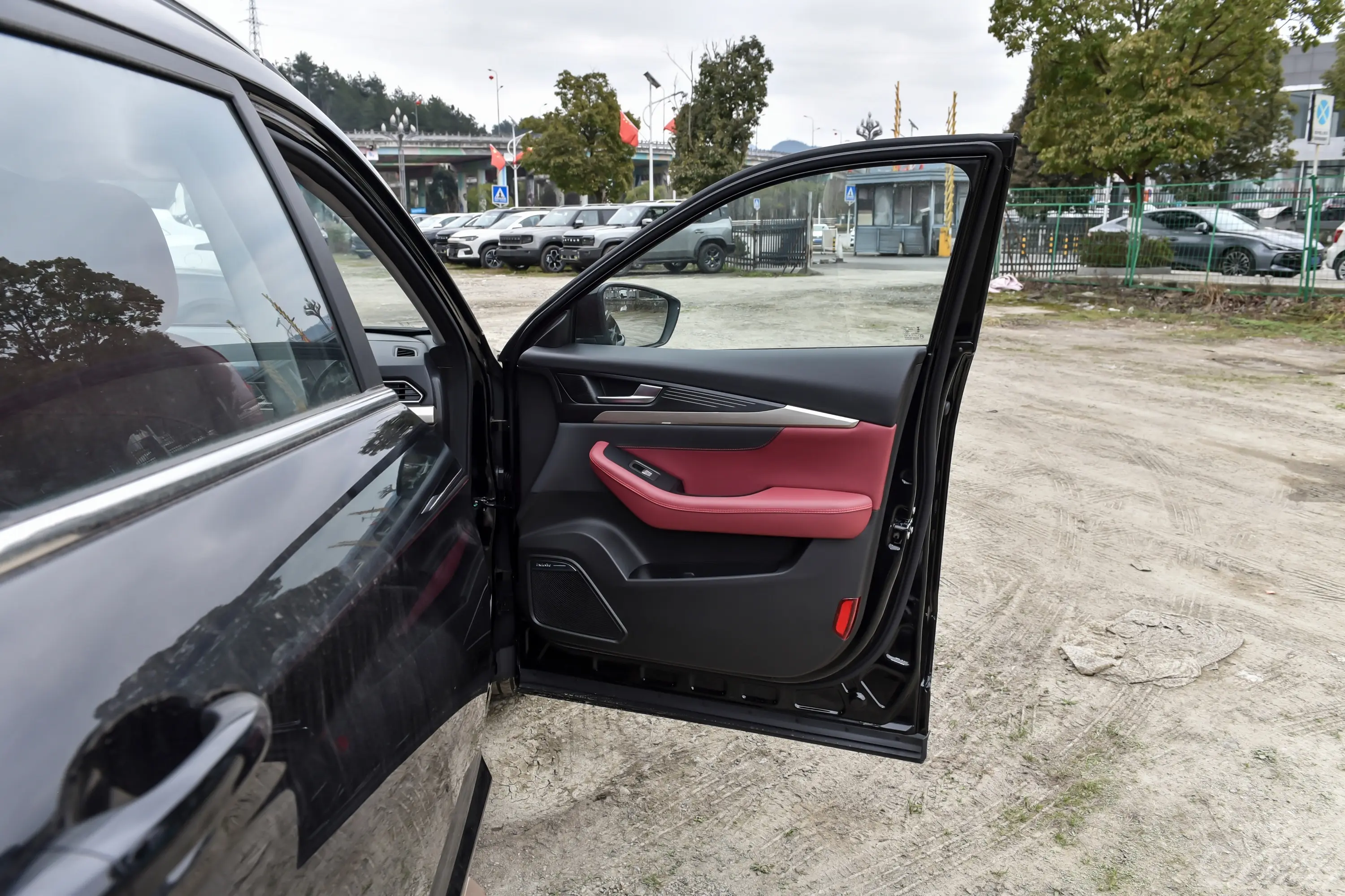 捷途X701.5T 双离合超越PRO 7座副驾侧前车门