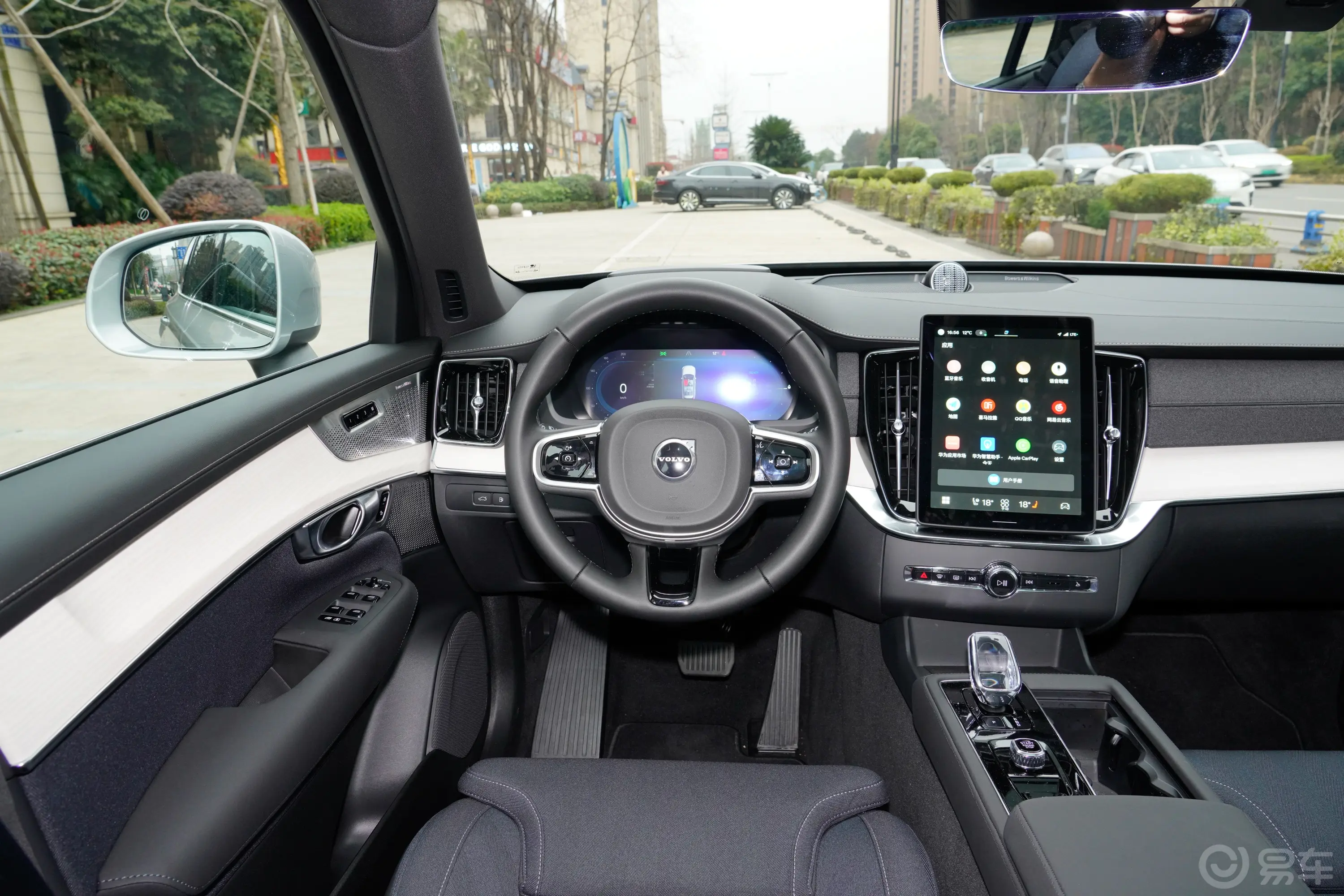 沃尔沃XC90 插电混动改款 2.0T 62km 智尊豪华版 7座驾驶位区域