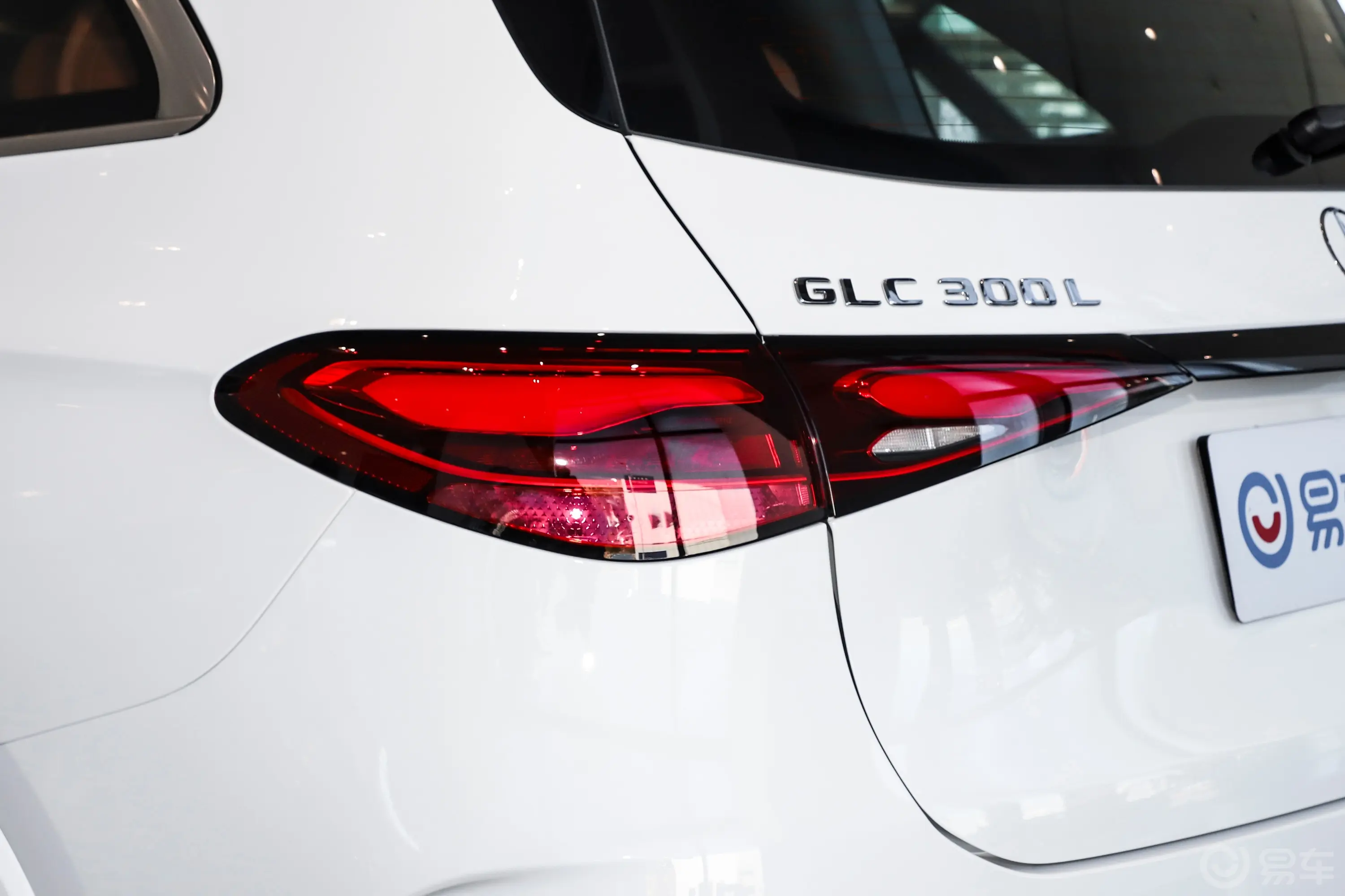 奔驰GLC改款 GLC 300 L 4MATIC 动感型 5座外观灯组
