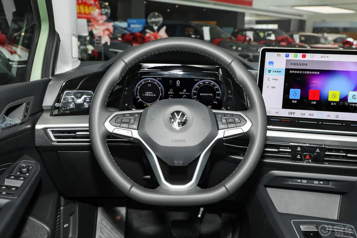高尔夫300TSI Pro方向盘