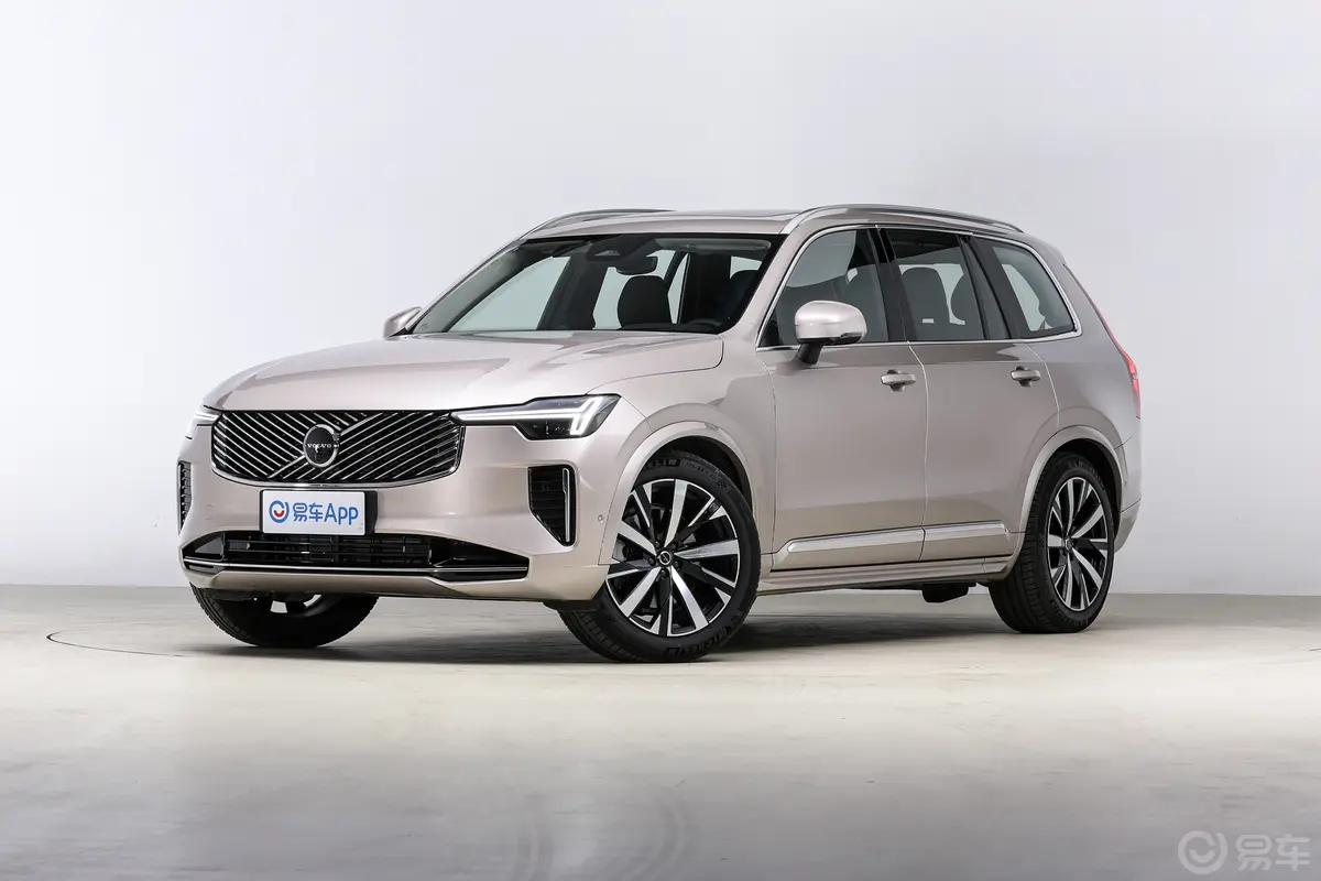 沃尔沃XC90改款 B6 智雅豪华版 6座侧前45度车头向左水平