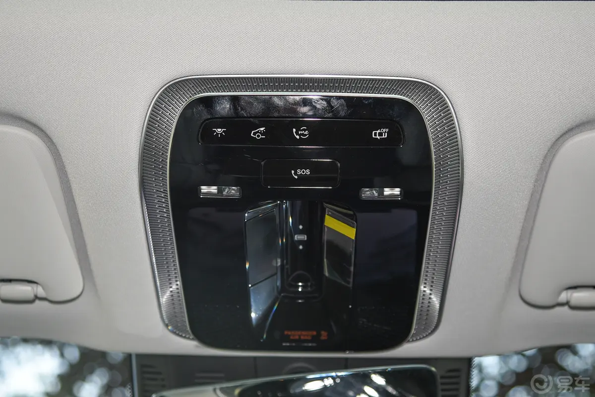 奔驰EQS AMGEQS AMG 53 4MATIC+中控