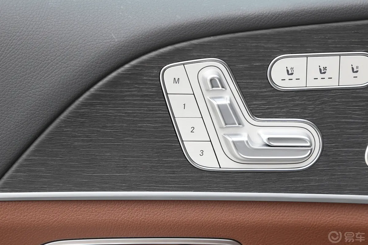 奔驰GLE改款 GLE 450 4MATIC 豪华型主驾驶位