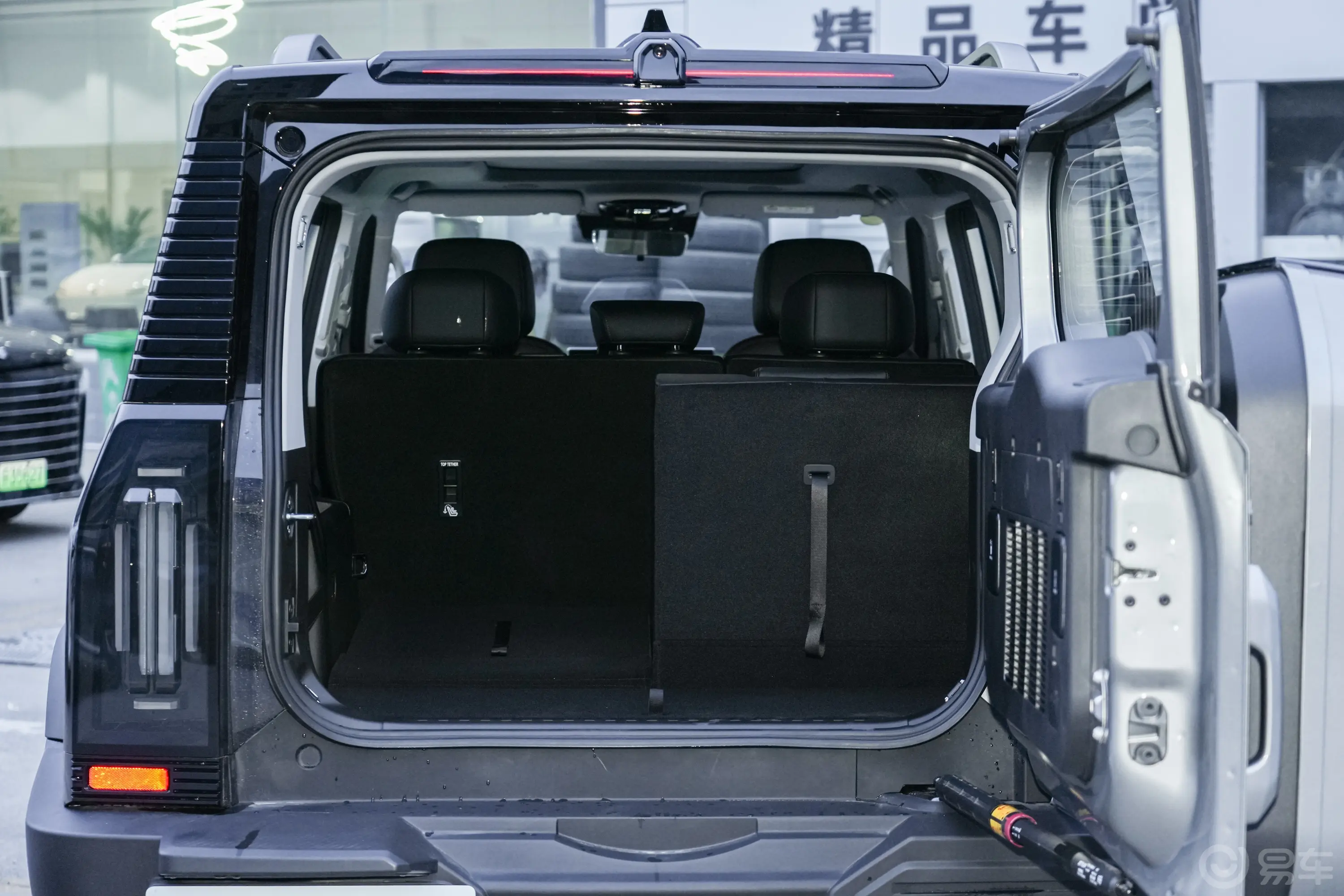 捷途旅行者加长版 2.0T 自动四驱征服 7座空间