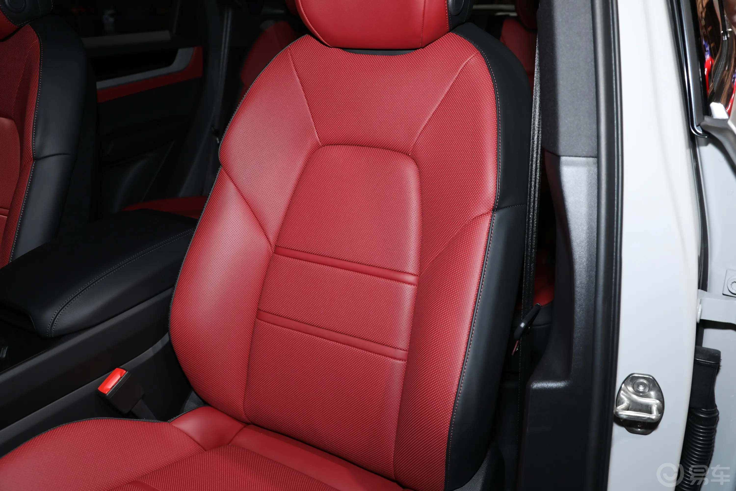 CayenneCayenne 3.0T 逐梦版前排