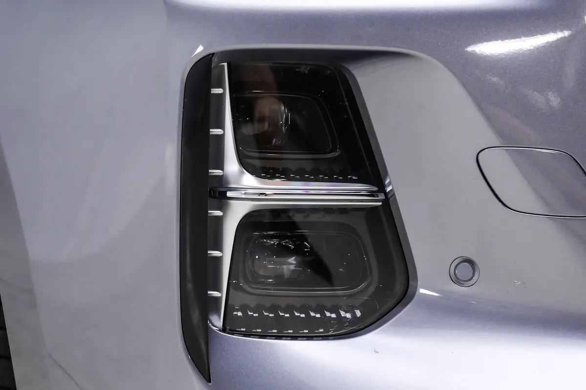 红旗H5 PHEV1.5T 170km 超混版外观灯组