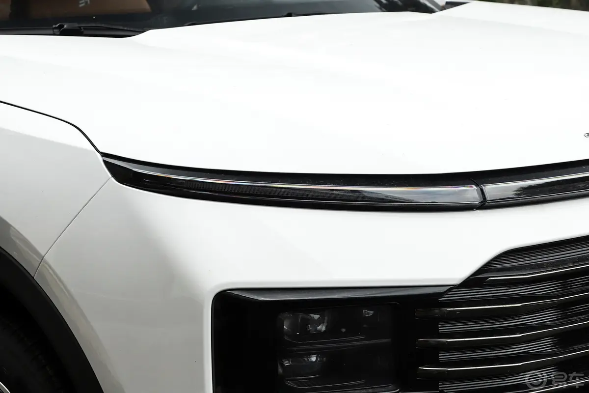 捷途X70 PLUS C-DM1.5T 120km 豪华版 5座外观灯组