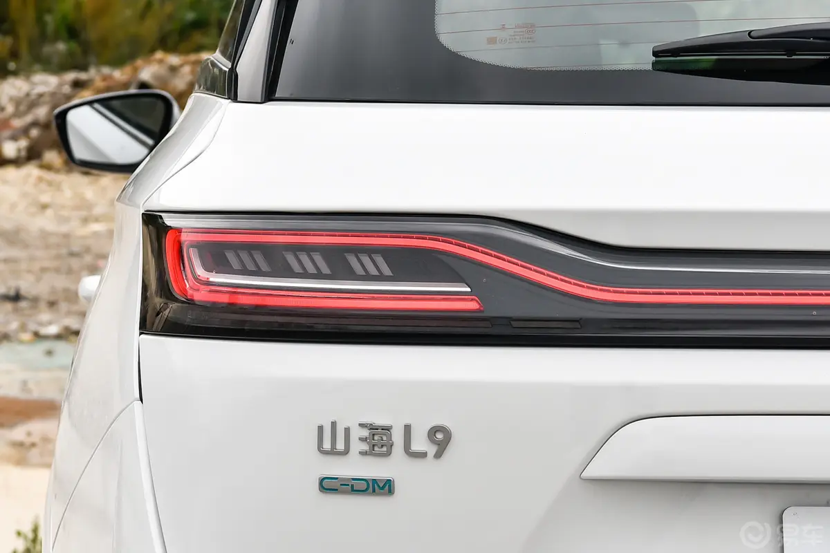 山海L91.5T 108km 精英版 7座外观灯组