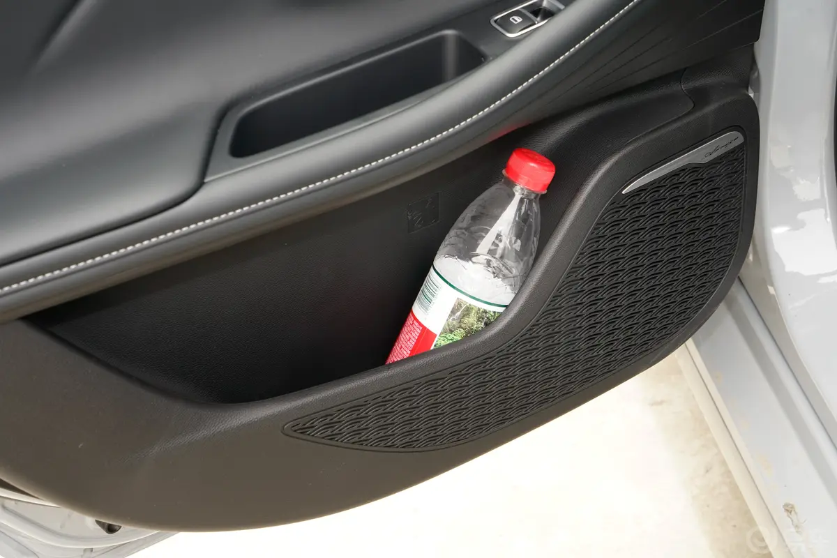 风云A81.5L 70km 标准版后排功能