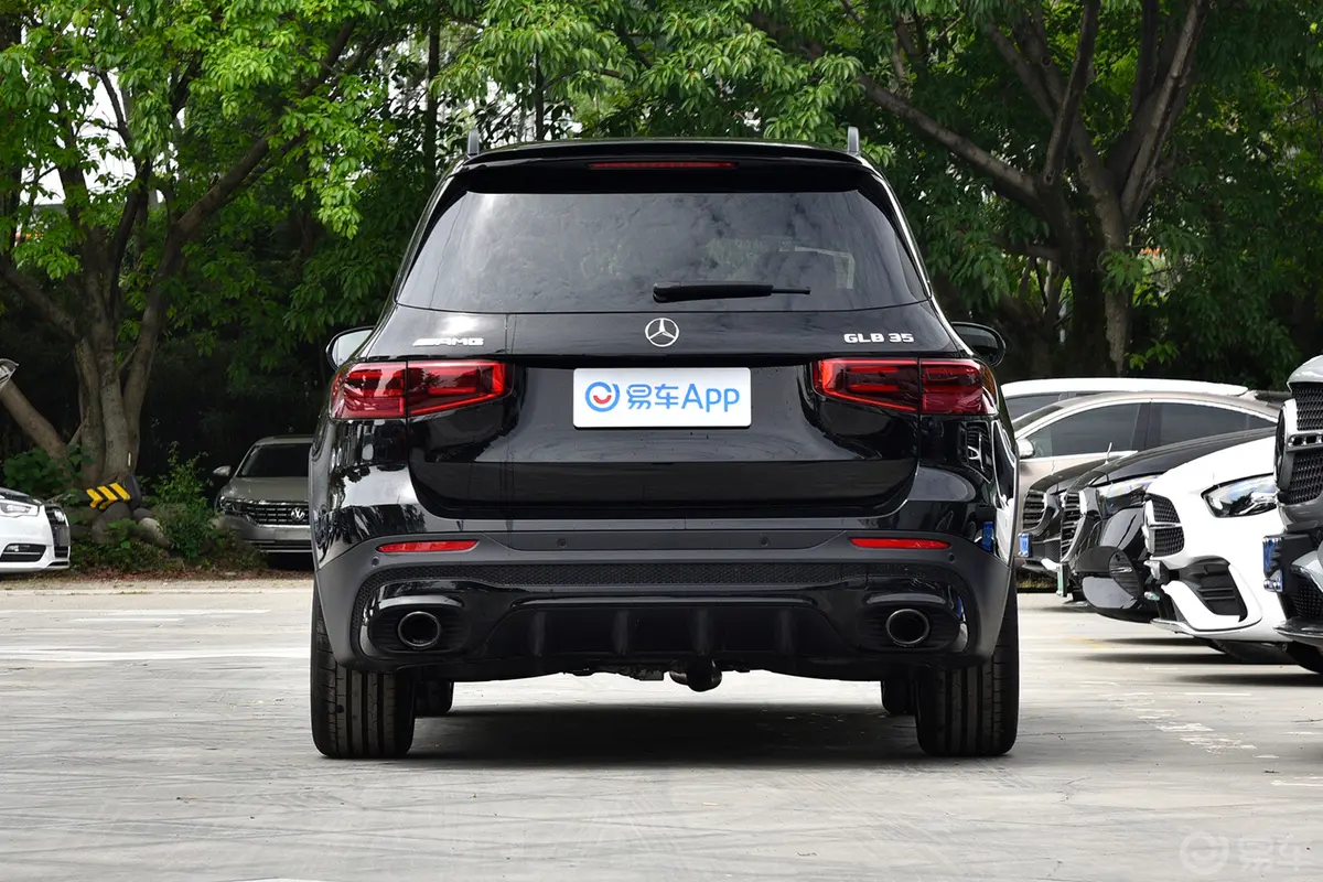 奔驰GLB AMGAMG GLB 35 4MATIC正后水平