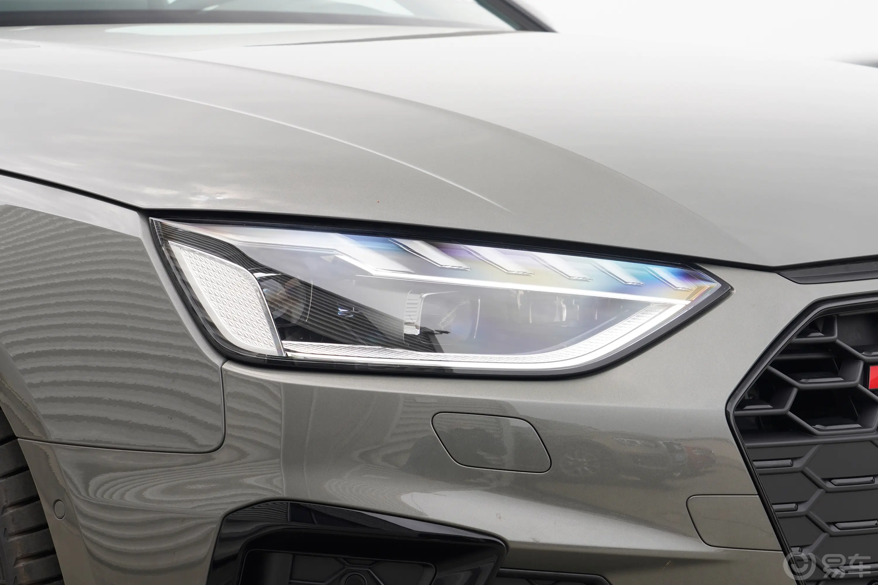奥迪S4Avant 3.0T外观灯组