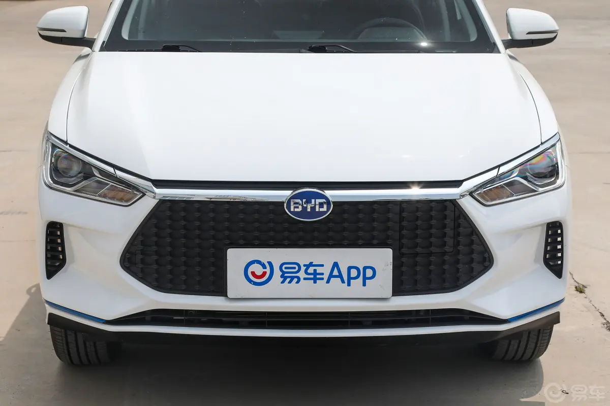 比亚迪e3420km 出行版外观细节