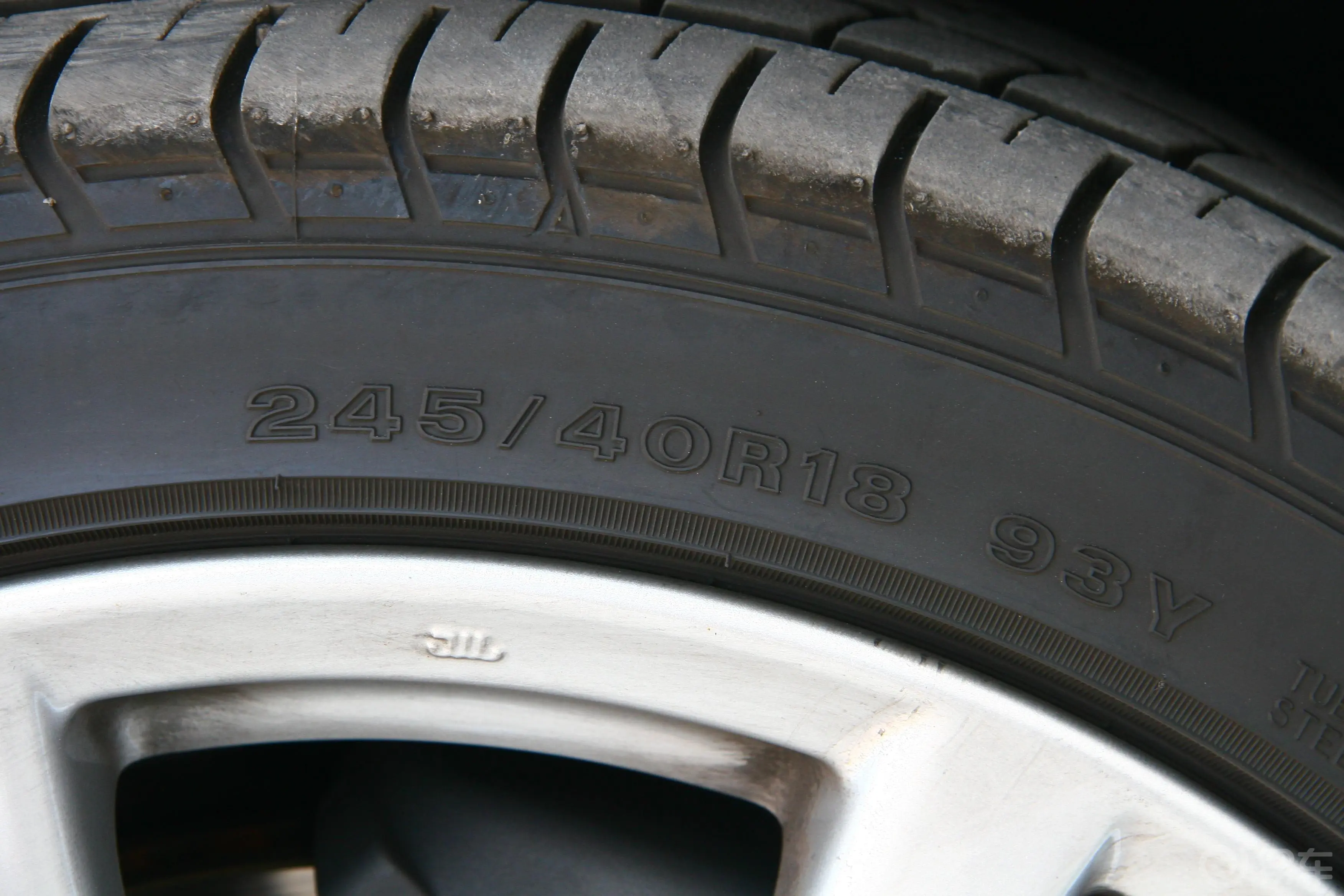 雷克萨斯GS450h轮胎规格