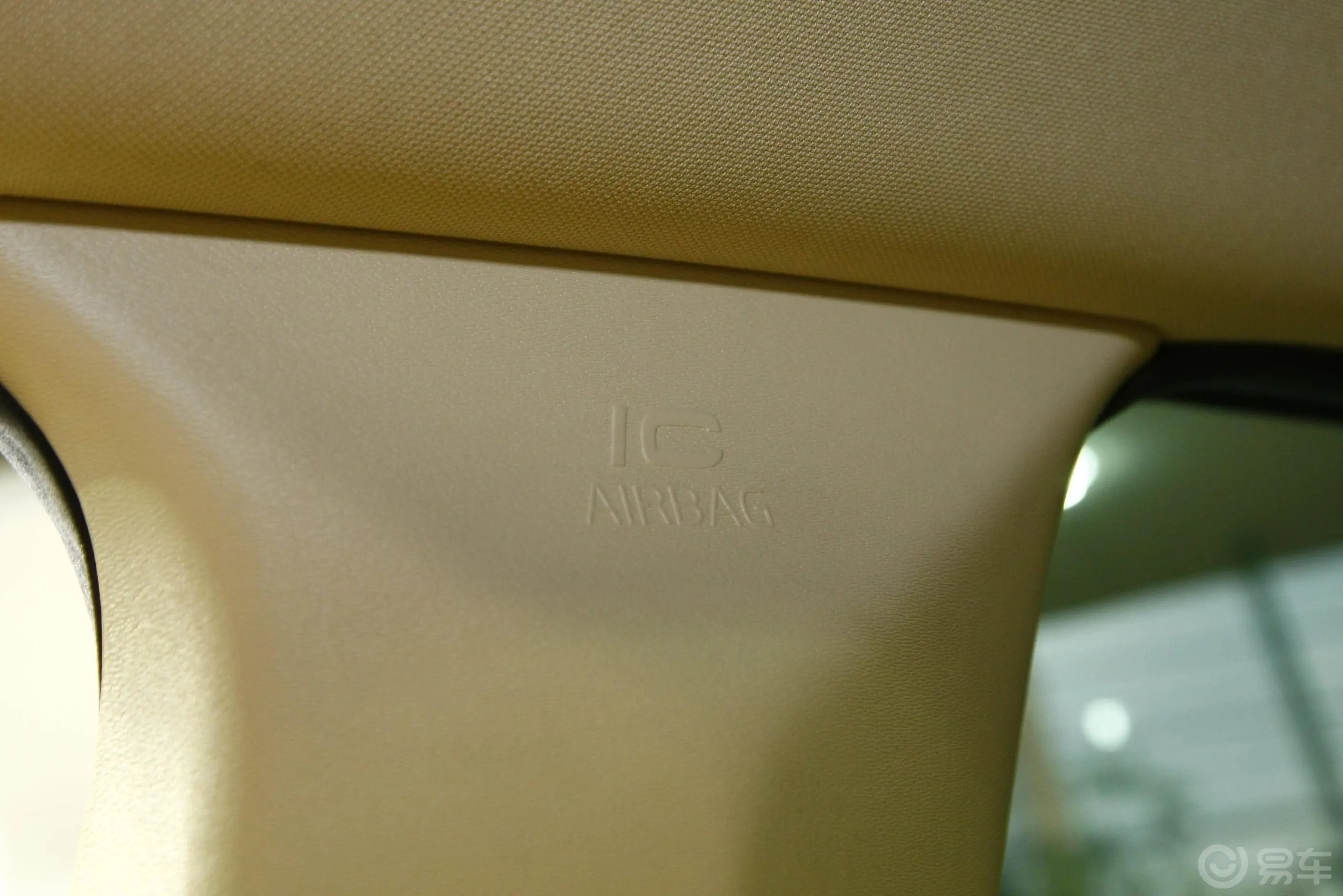 沃尔沃XC60(进口)T6 AWD 智雅版后排气囊