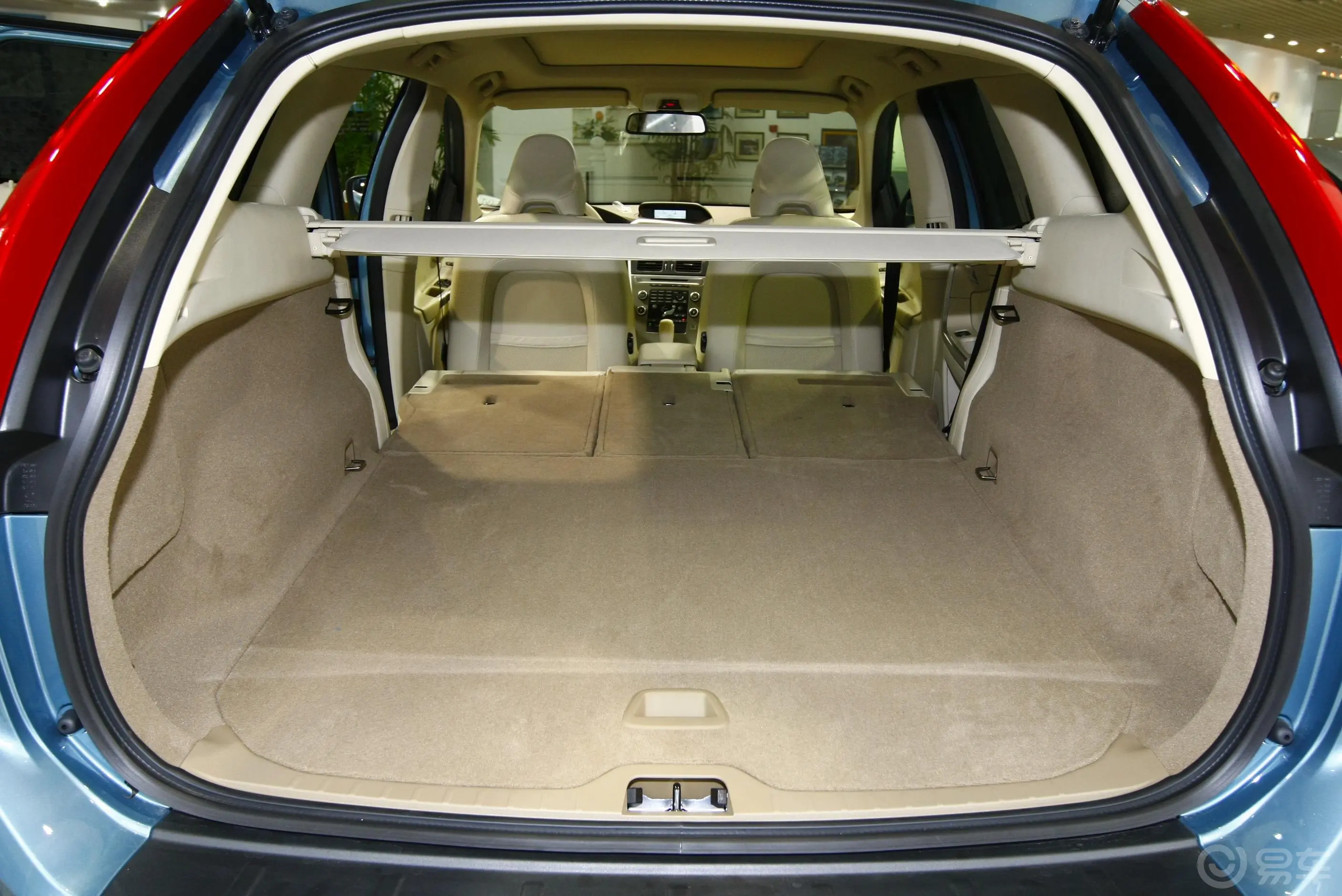 沃尔沃XC60(进口)T6 AWD 智雅版行李箱空间（后排全放倒）