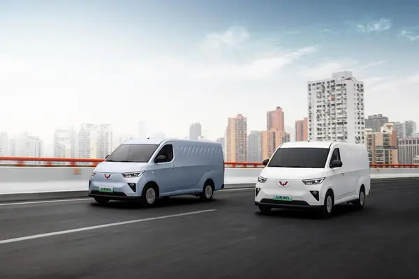五菱扬光拍摄-zf0127-0357 拷贝